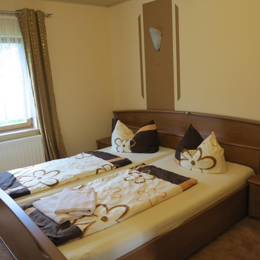 Ferienwohnung Kuehnel Pfaffendorf 외부 사진